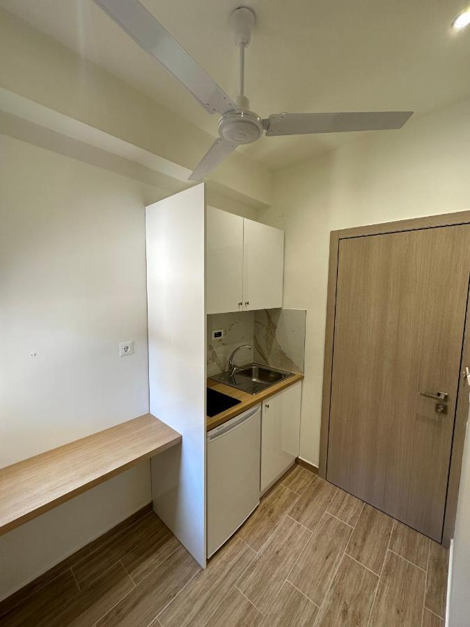 Lissos Rooms Sougia Bagian luar foto