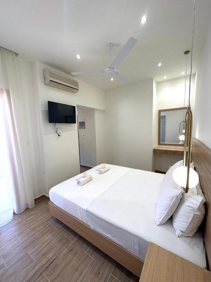 Lissos Rooms Sougia Bagian luar foto