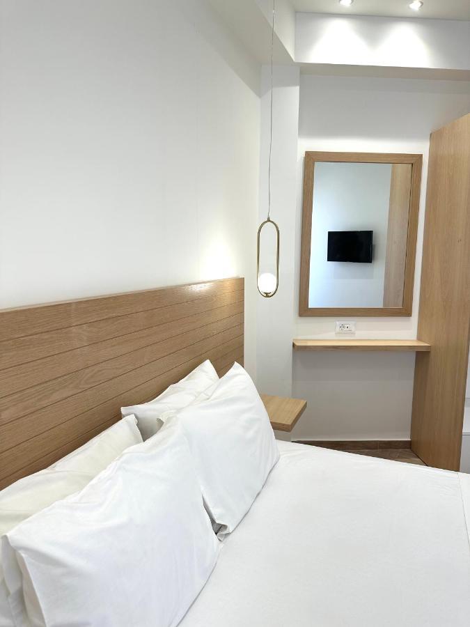 Lissos Rooms Sougia Bagian luar foto